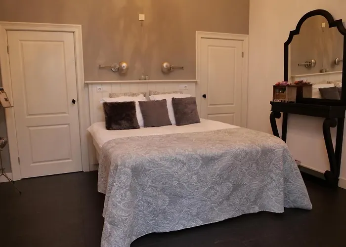 Bed & Breakfast Diemerbrug 3* Diemerbrug